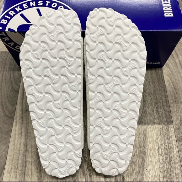 NEW Birkenstock Arizona BS In White Mono Croc - EU Size 38 / US Size 7/7.5 - Picture 5 of 6